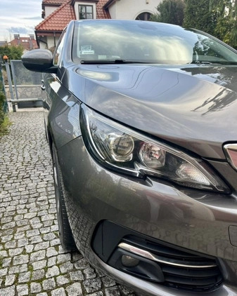 Peugeot 308 cena 38900 przebieg: 199500, rok produkcji 2018 z Kraków małe 631